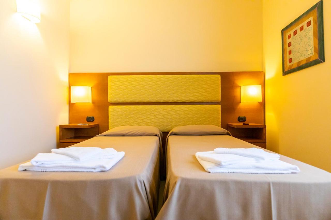 Hotel Tropis Тропея Экстерьер фото