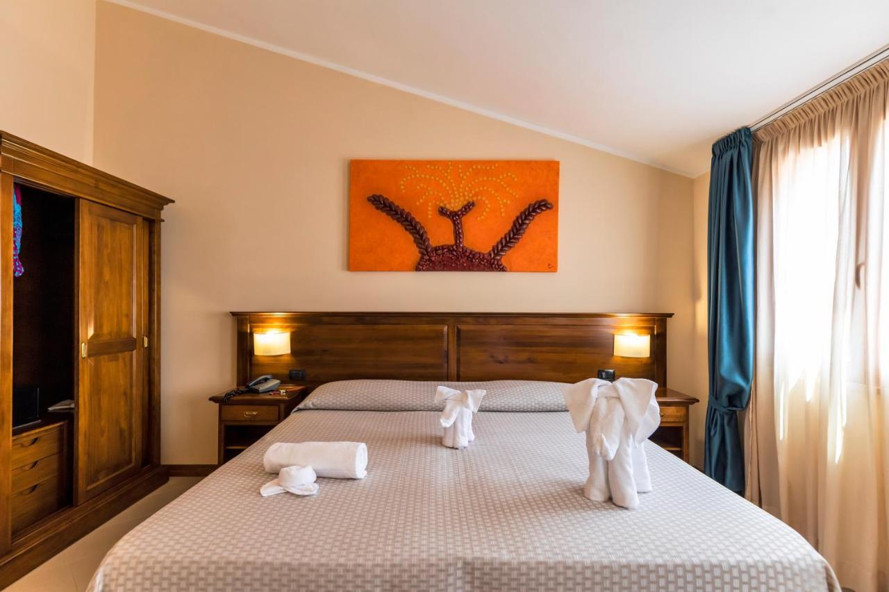 Hotel Tropis Тропея Экстерьер фото