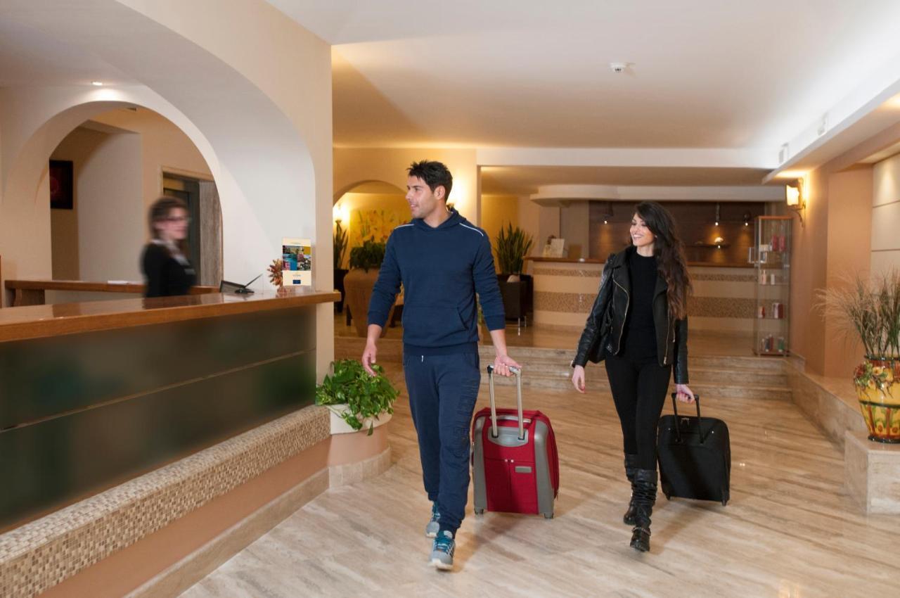 Hotel Tropis Тропея Экстерьер фото